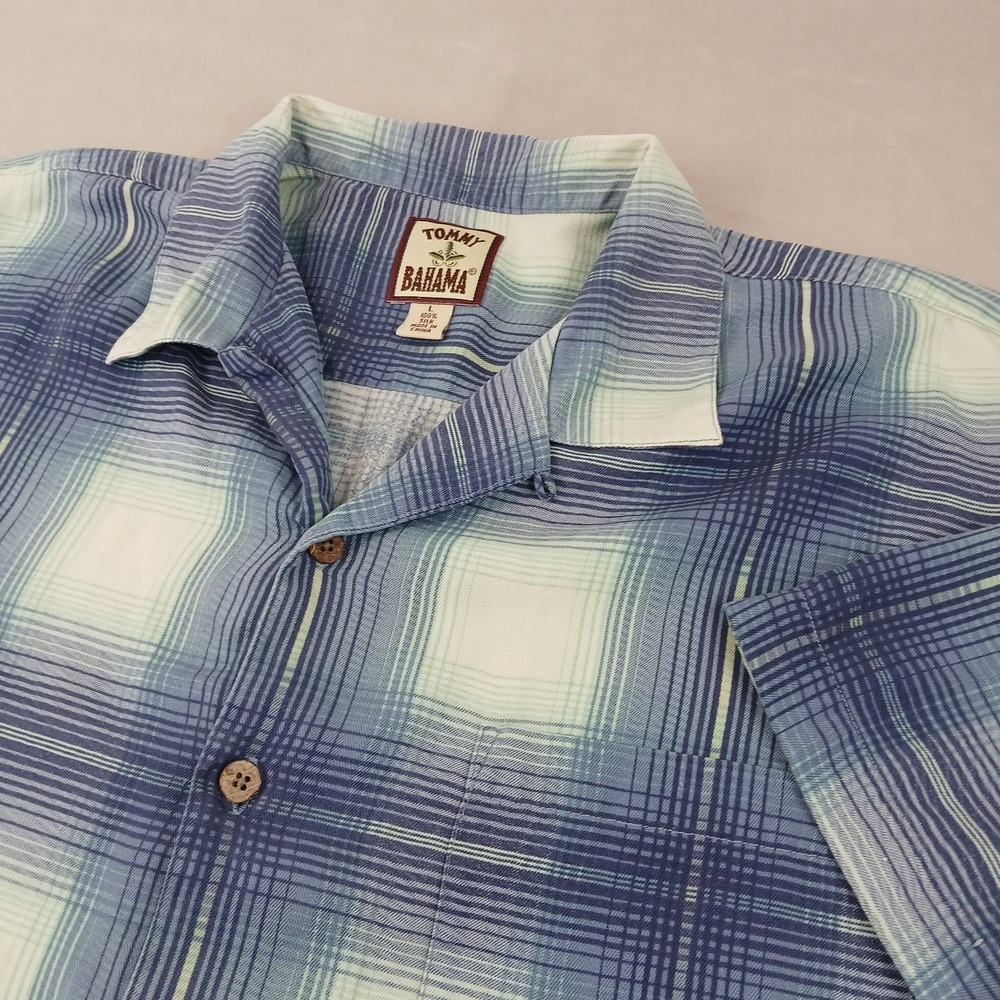 Tommy Bahama Large Mens Shirt‎ Hawaiian Camp Plaid FLAWS 24x29